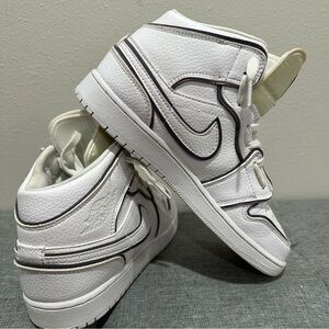 Nike Women’s Air Jordan 1 Mid SE Iridescent Trim Sneaker